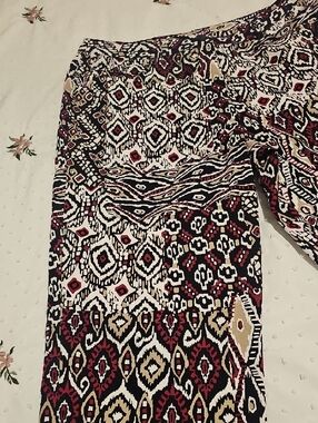 Ruby Rd. Black, White, Deep Red And Khaki  Clam Digger Pants